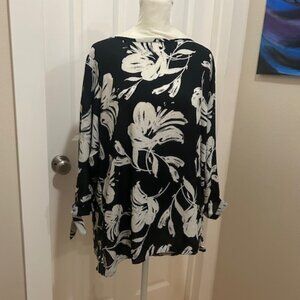 LOFT Long Sleeved Blouse - L